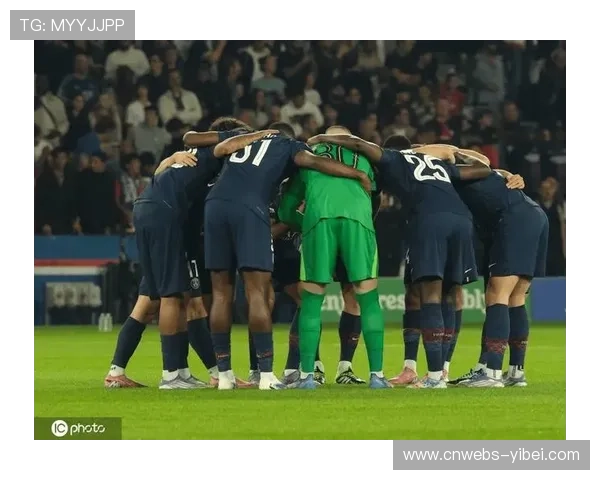 巴黎圣日耳曼登顶积分榜，5-0大胜展示卫冕冠军气场