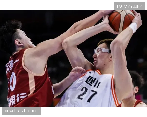 特写：余嘉豪制胜封盖后怒吼，浙江稠州险胜上海久事守住第二排名